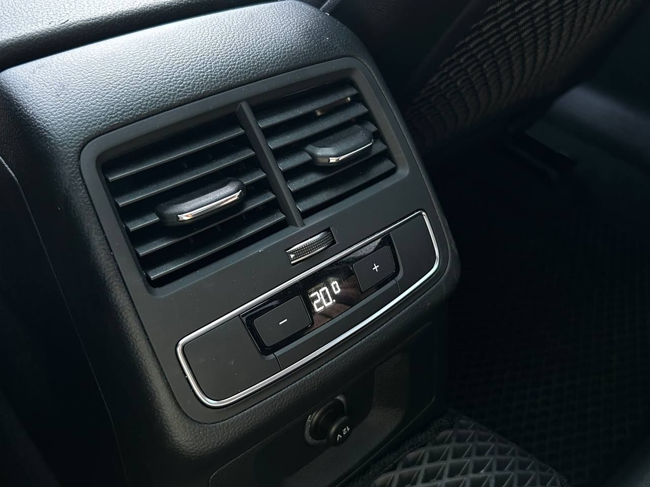 Audi A4 №3118 (ВНЕСОК від 15%) Альянс Авто Кривий Ріг