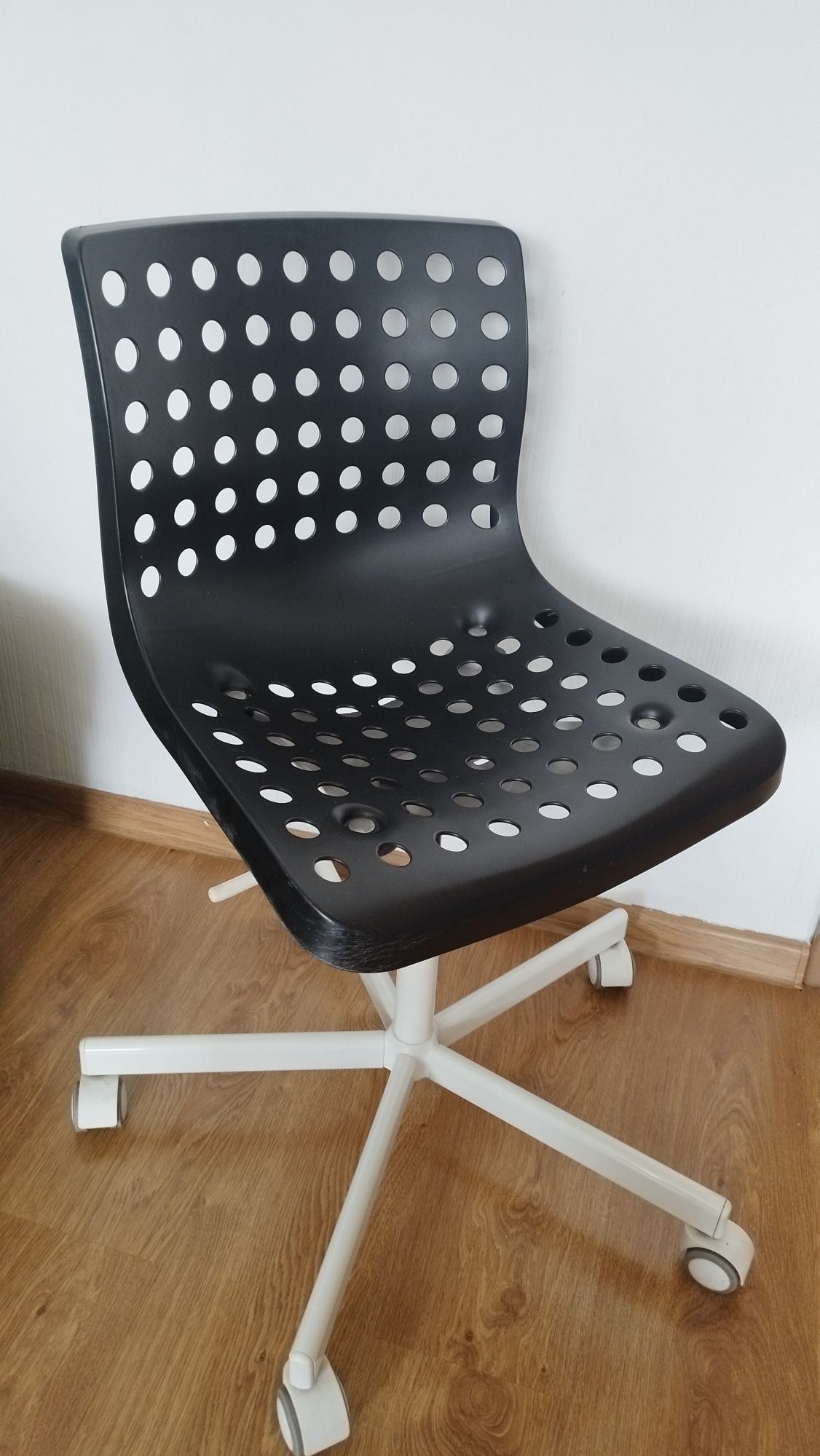 Krzesło biurowe dziecięce młodzieżowe Ikea
