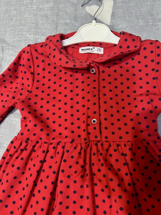 Сукня на дівчинку 5 років