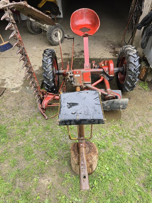 Кінна косілка К-1001А