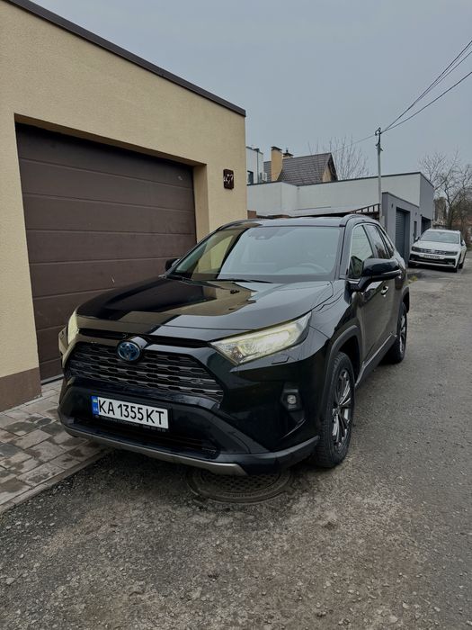 RAV 4 Hybrid 2023р від вдасника. Офіційний. Рік гарантії