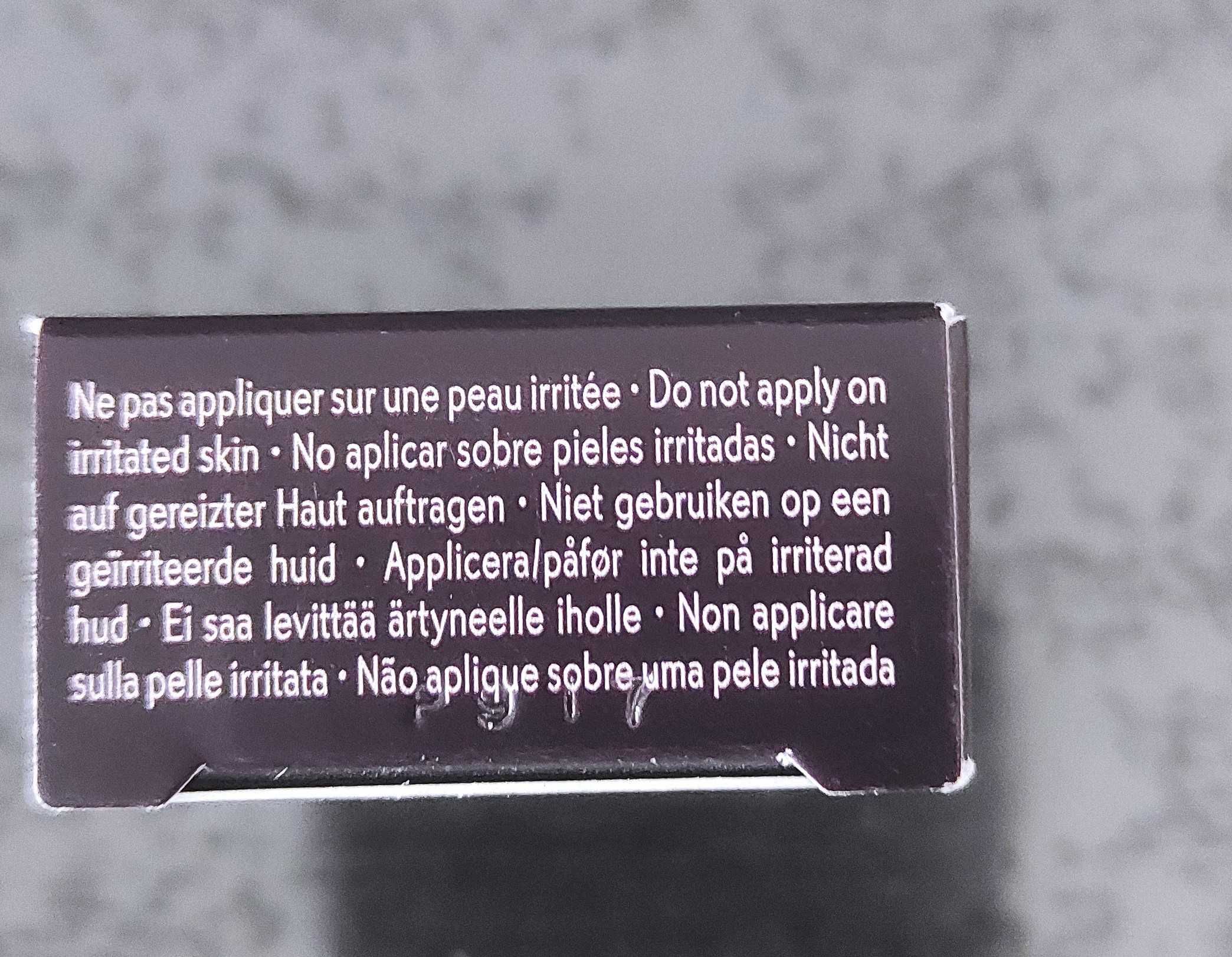 Quelques Notes d`Amour
firmy Yves Rocher.