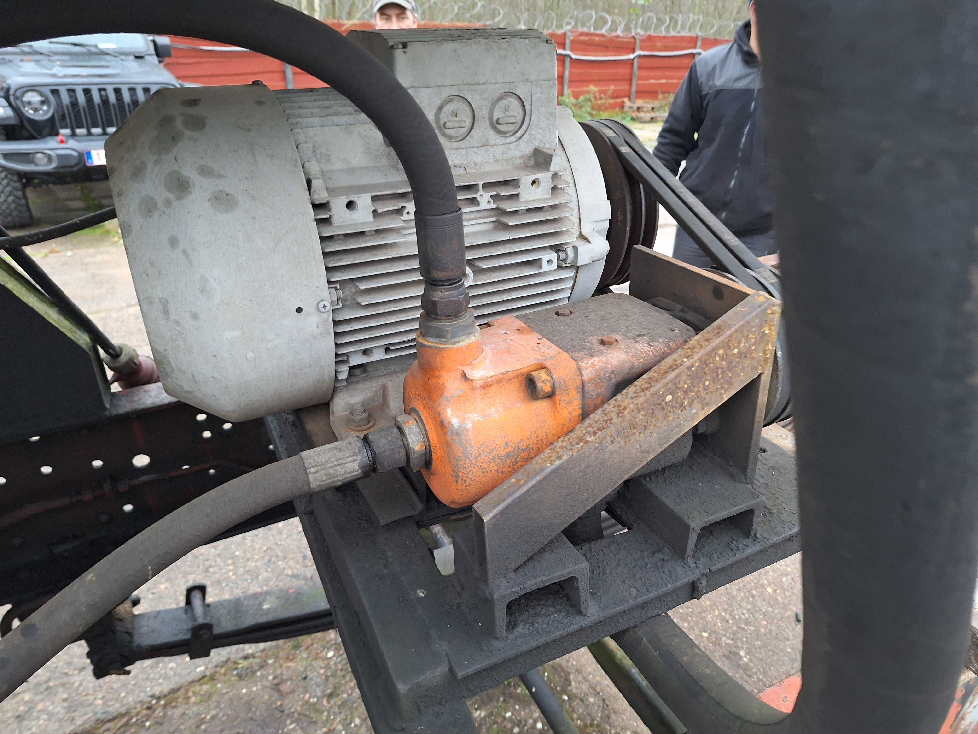 HDS Żuraw Loglift F180 7m