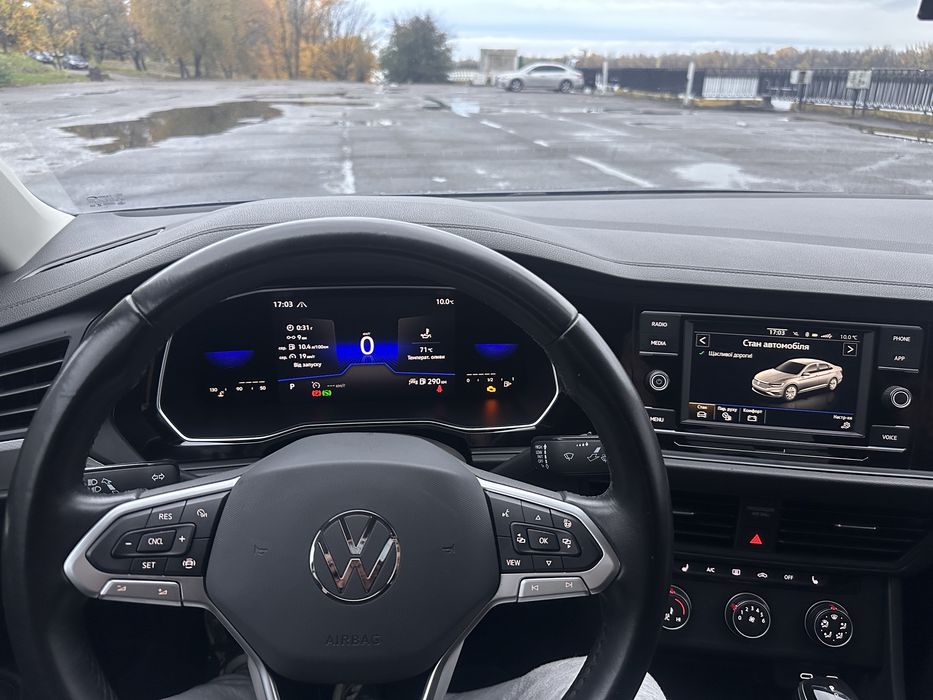 Продам VW Jetta 7 покоління(рестайлінг) 2022 рік(модельний 2023)