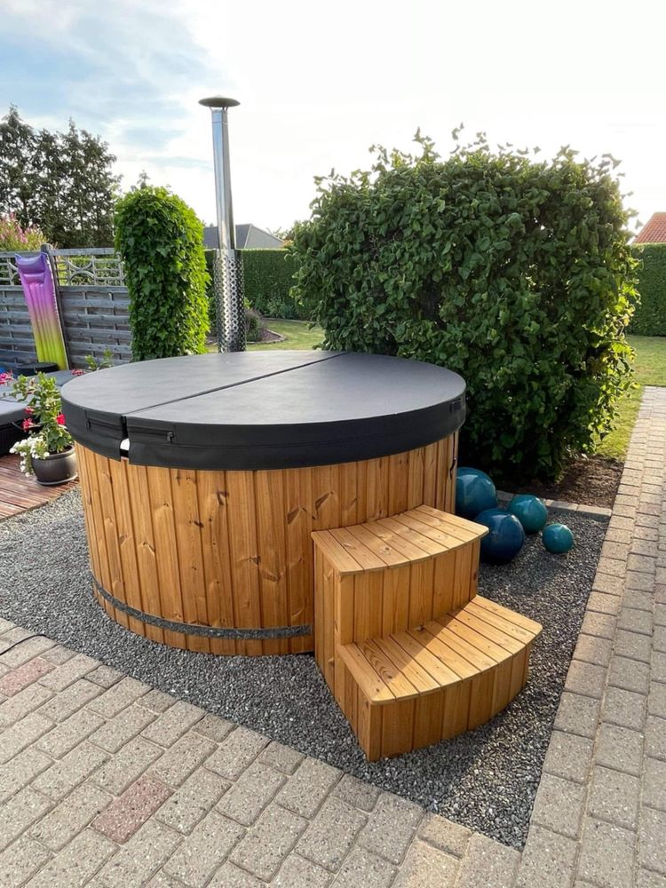 Balia ogroodwa beczka hottube