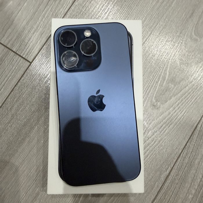 iPhon 15 pro Blue Titanium 128 GB