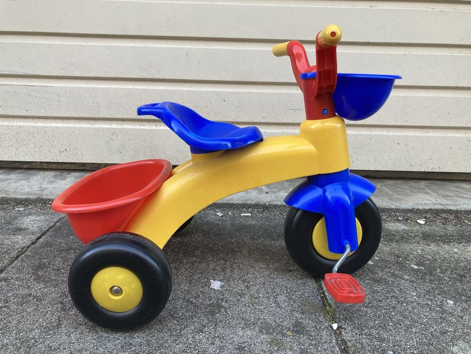 Triciclo bebé / crianca