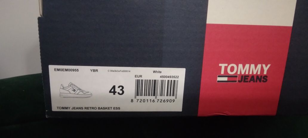 Buty Tommy hilfiger nowe oryginalne rozmiar.43