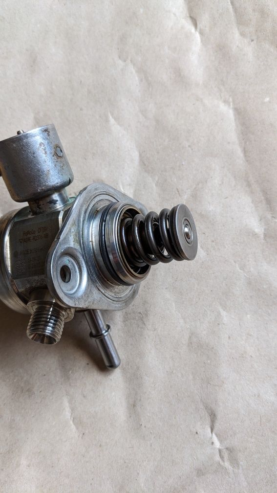 Паливний насос Форд Ескейп, AG9E9D376AB 0261520152 31359675 Ford Escap