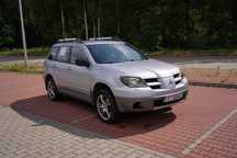 Mitsubishi outlander 1