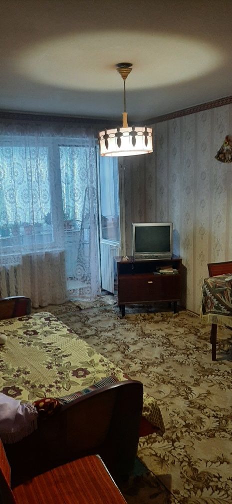 Сдам 2-комн. квартиру район ДК Металлург (Косиора)