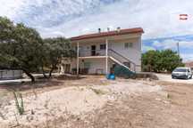 Moradia T3, Sótão, Garagem, Churrasqueira, Logradouro (Ourém)