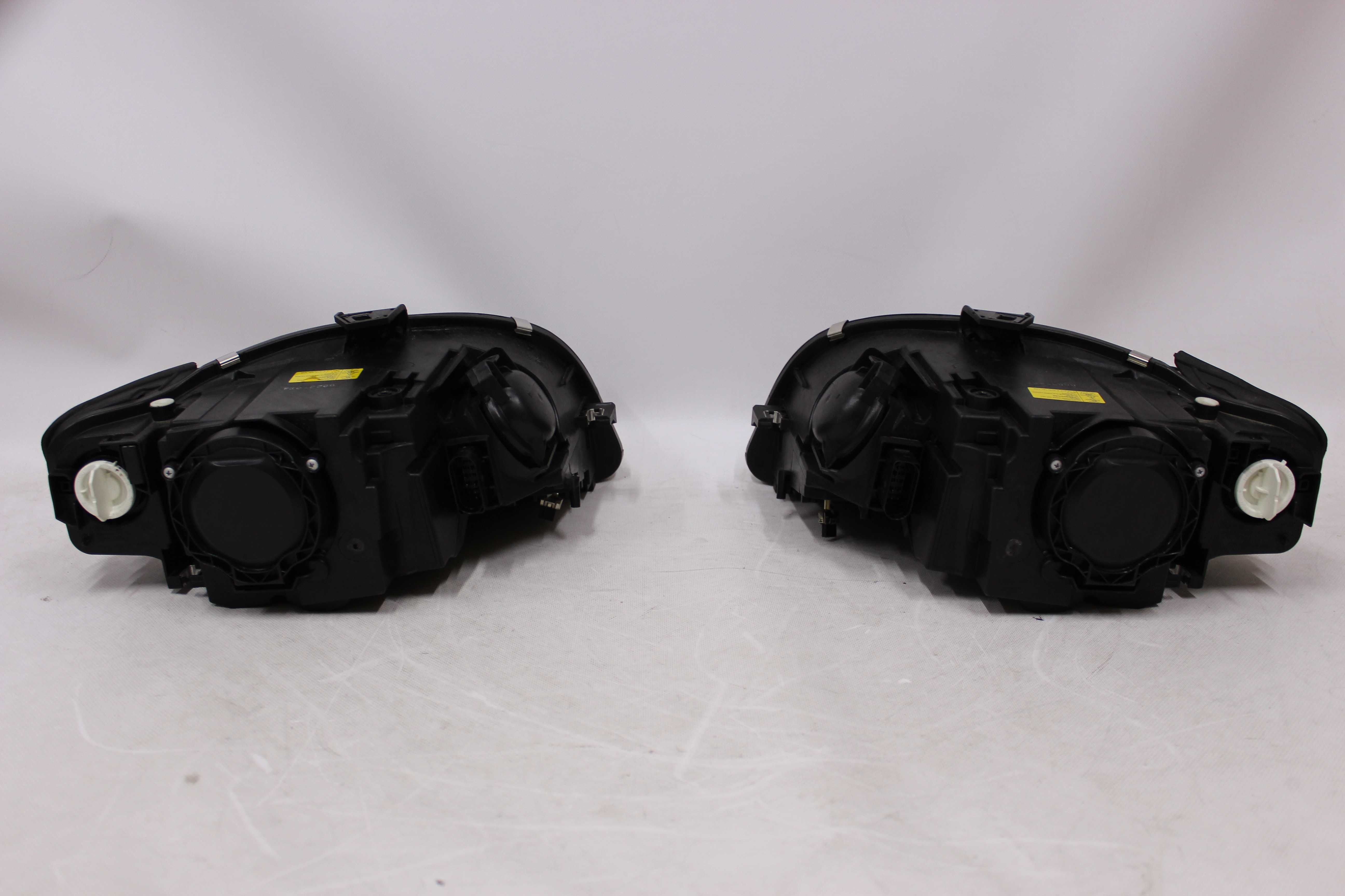 Lampy reflektory przednie przód AUDI A4 B7 04-08 XENON D1S SOCZEWKA !