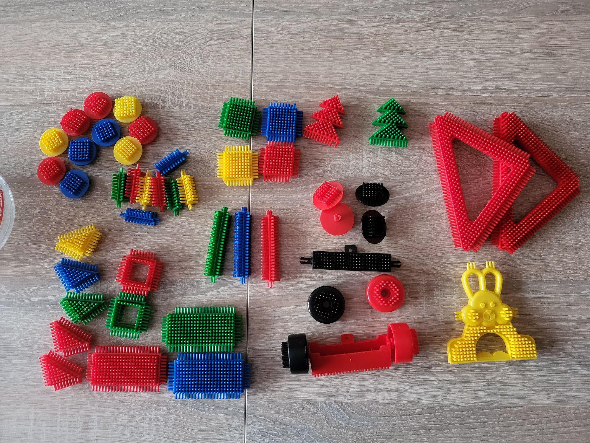 Zestaw klocków Needle blocks firmy Wader
