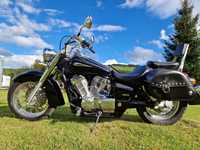 Honda Shadow 750 chopper cruiser