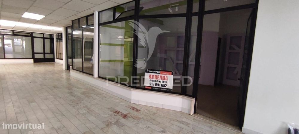 Loja c/ 25m2, Ed. Castelo, Ourém