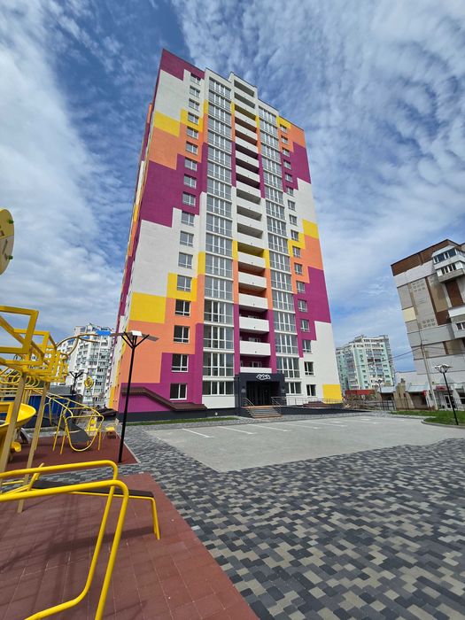 Продаж двокімнатної квартири на 7 поверсі в ЖК Парковий на Дніпрі