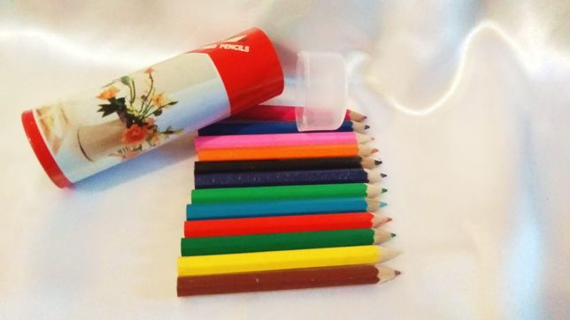Набор цветных карандашей  12 цветов в металлическом пенале
