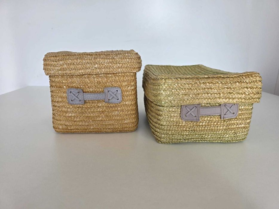 Conjunto de 2 Cestos em Palha com Forro às Risquinhas