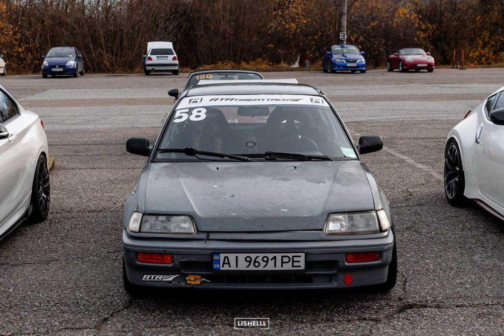 Продам машину підготовлену до змагань та трек днів