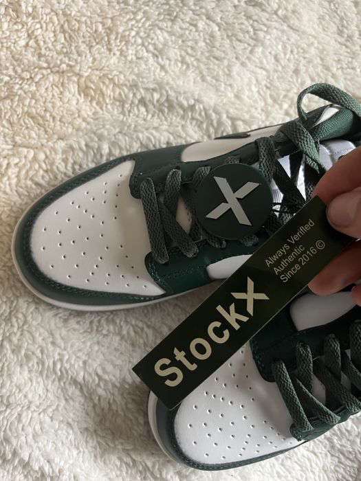 nike dunk low michigan state 41