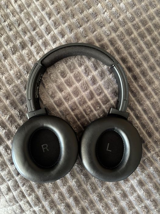 Нвушники Philips THA5205