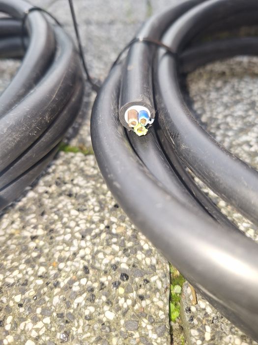 Kabel ziemny 3 x 2,5 odcinki