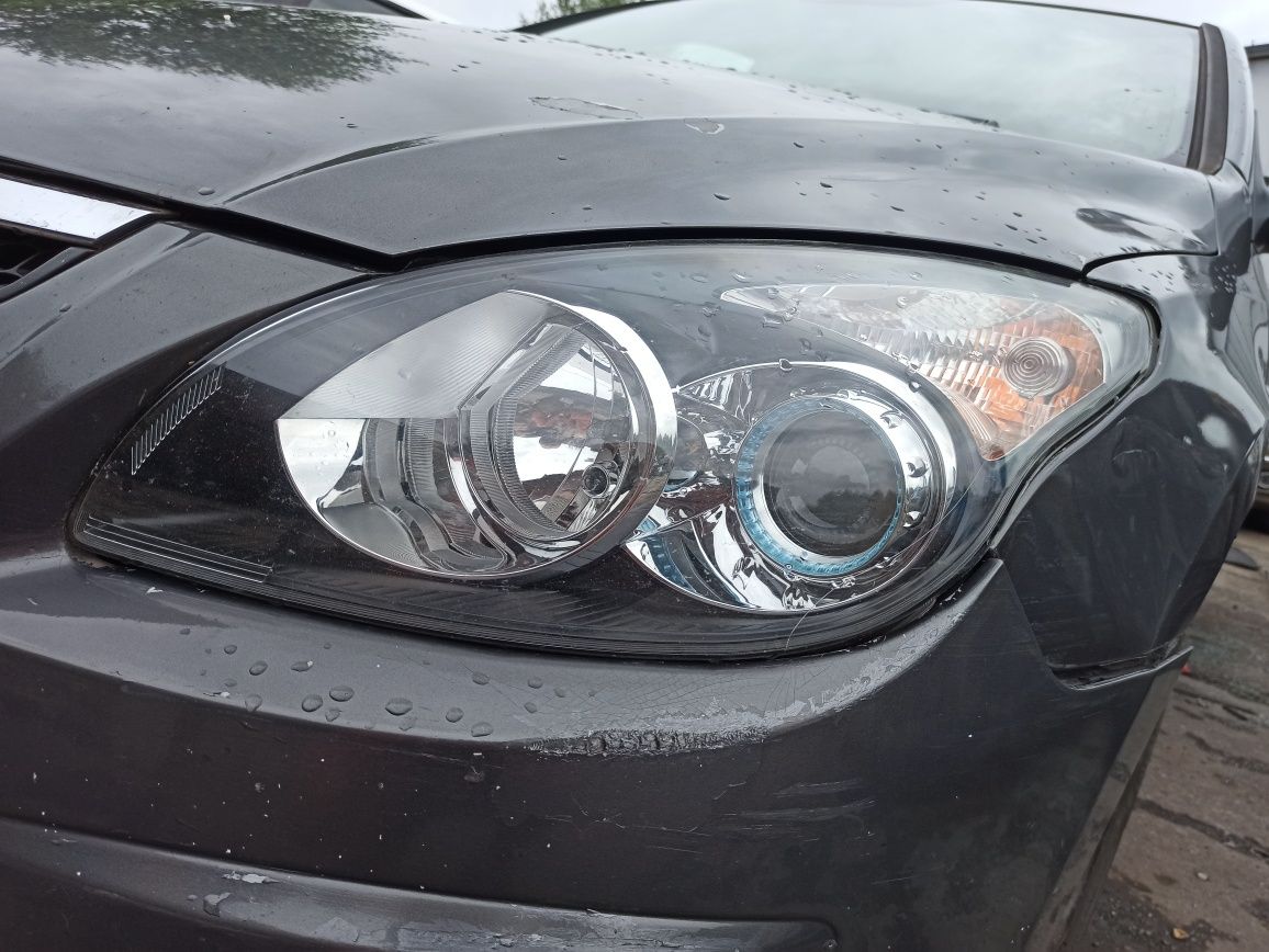 Hyundai i30 lampa prawa lewa przód zderzak maska lift soczewka