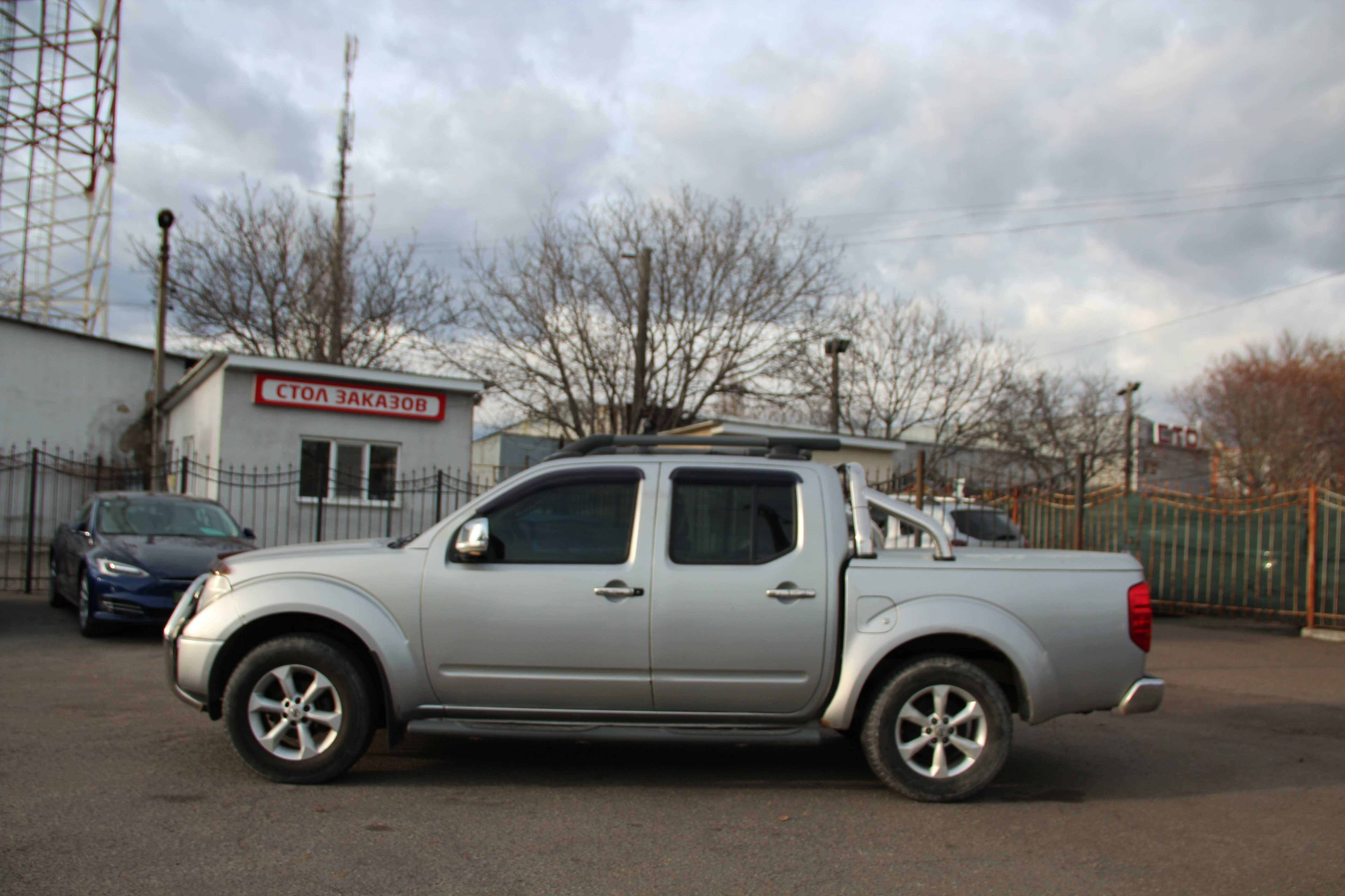 Nissan Navara , 2007 год, 2.5 турбодизель, автомат, Ниссан Наваро.