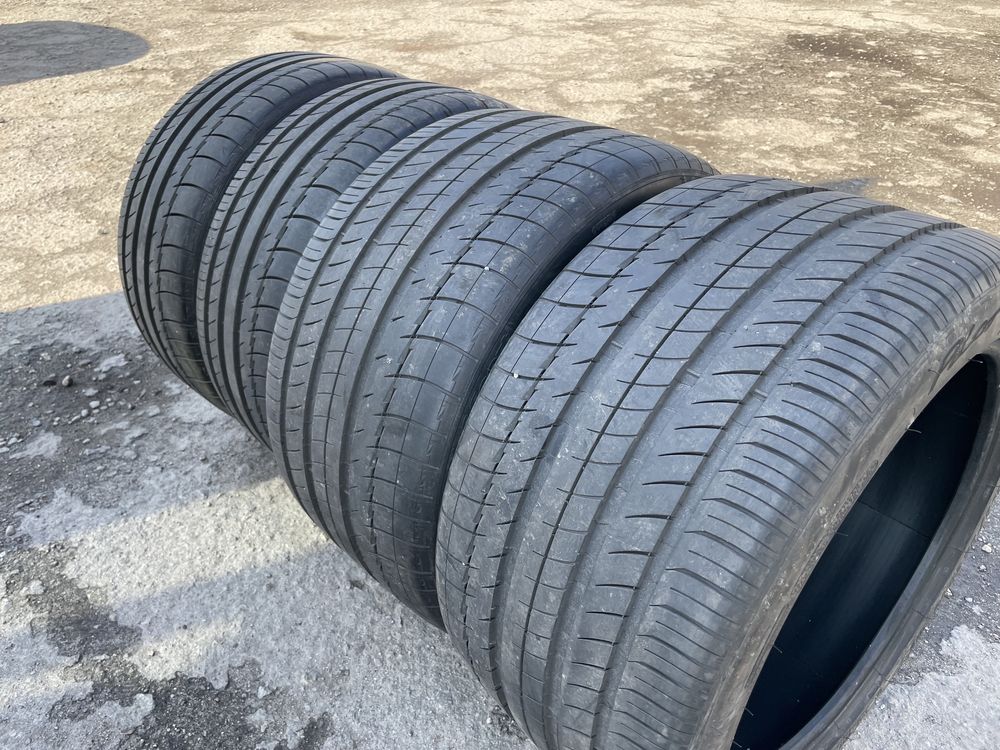 Michelin  pilot sport 235/40/18.     295/35/18