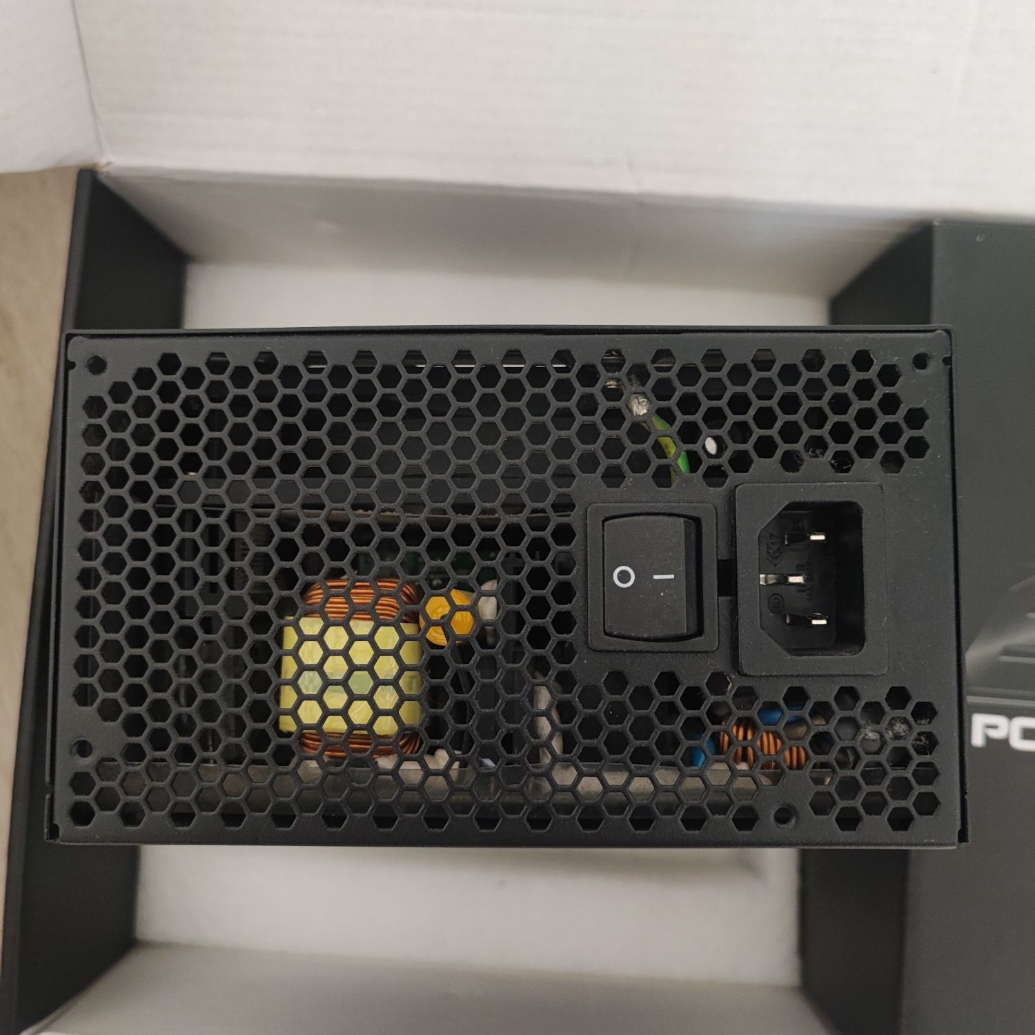 Блок живлення Zalman ZM1000-EBT
