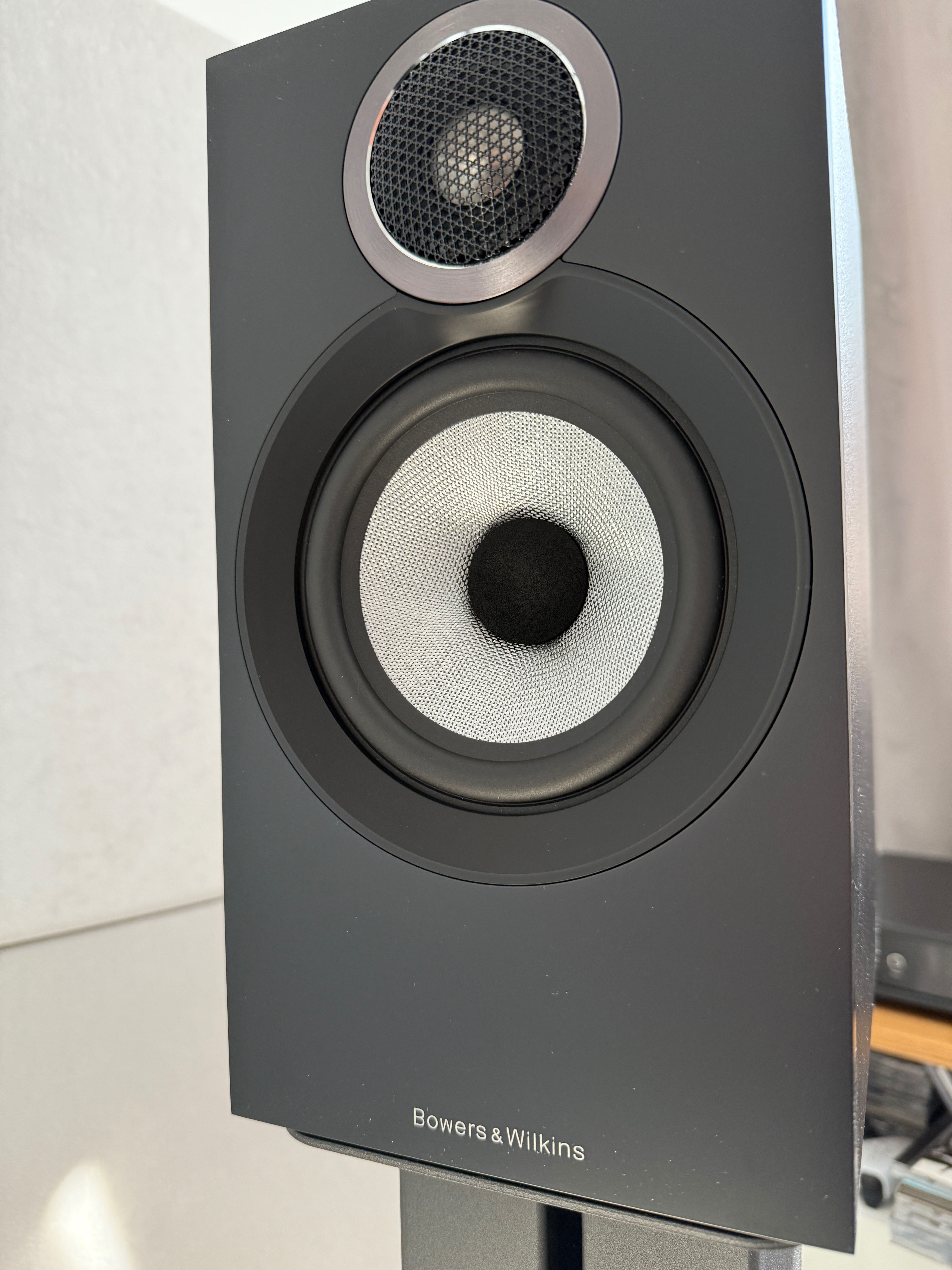 Bowers & Wilkins 607 S3 Czarne