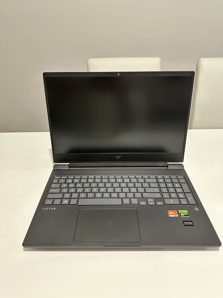 Portátil HP Victus 16 RTX 4060/AMD Ryzen 7 7840HS/16GB RAM/512GB SSD
