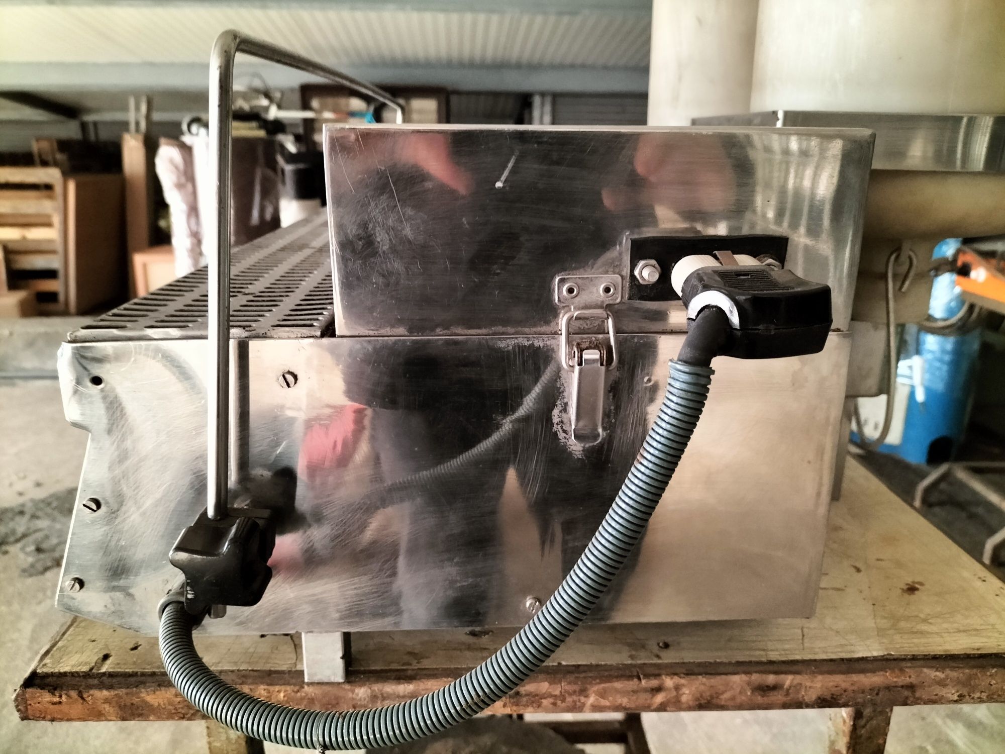 Máquina para calçado - Humidificador de Calcanheiras