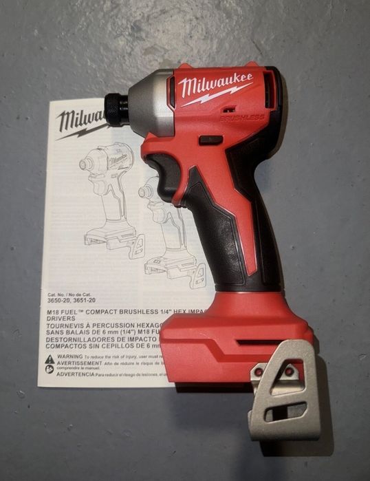 Milwaukee M18 3650-20 Безщітковий гайковерт імпакт