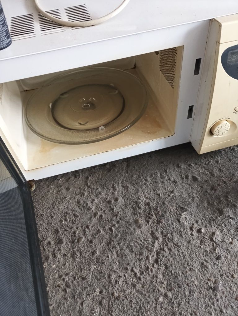 Mikrofalówka gorenje sprawna 800 w
