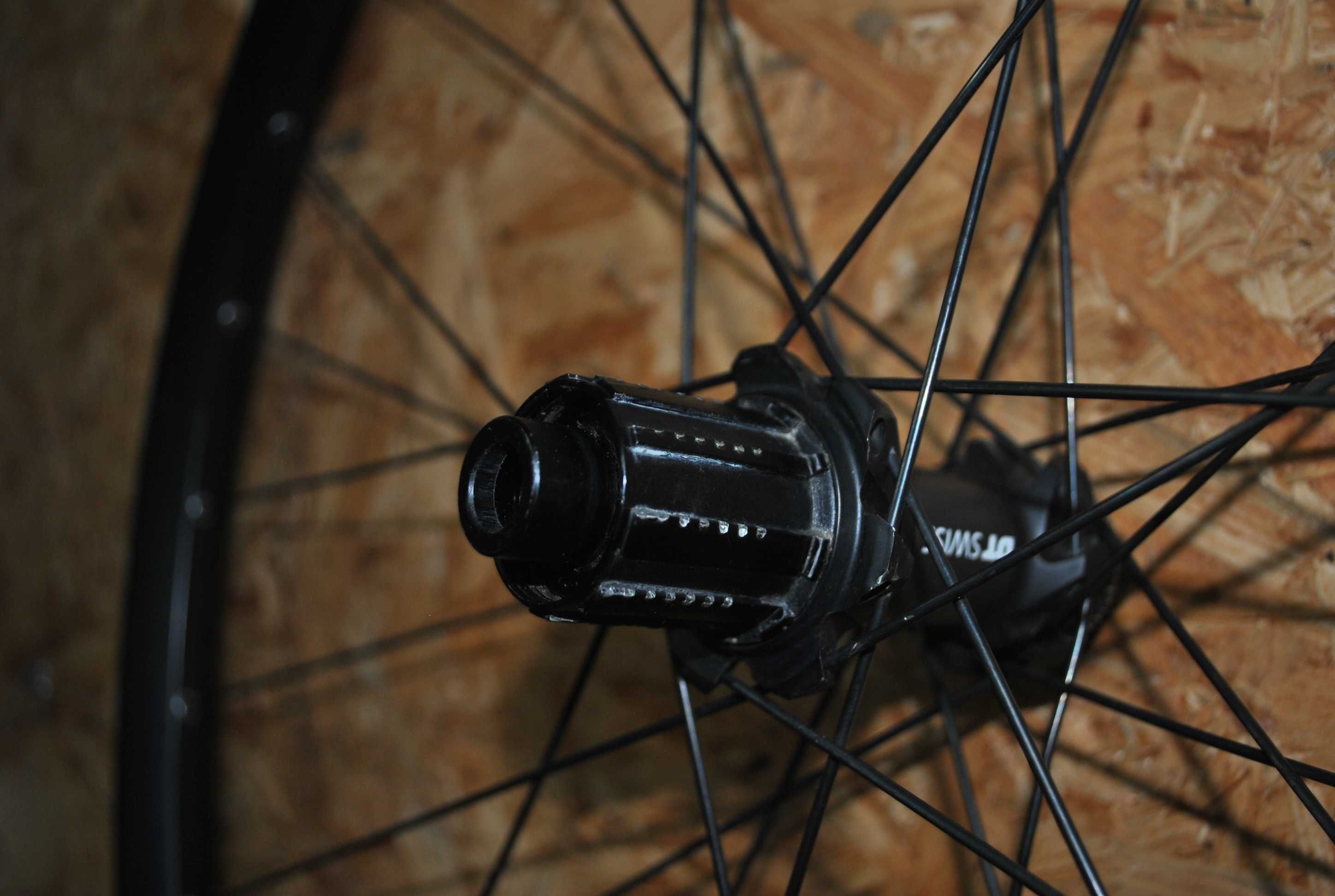 Koło 29" DT Swiss M1900 tył centerlock Spline 622x30 E bike MTB