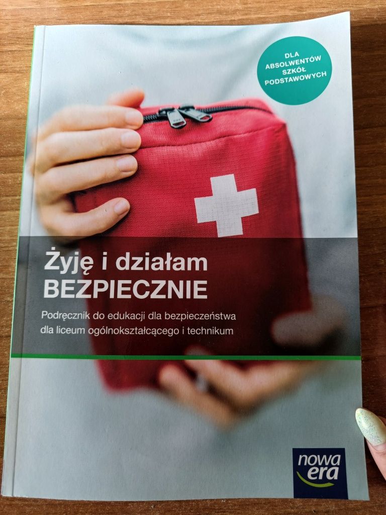 Żyję i działam bezpiecznie podręcznik Jarosław Słoma