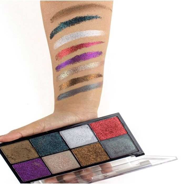 Палетка теней глиттеров Revolution Halloween Possessed Glitter Palette