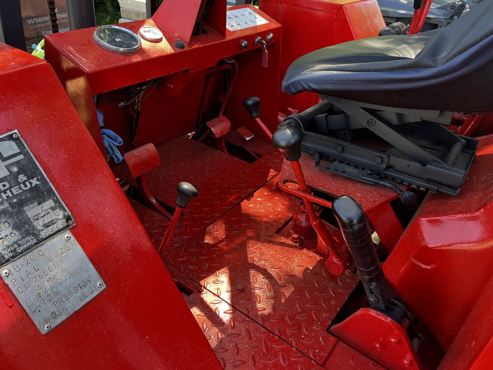 Terenowy wózek widłowy MANITOU MB 20 C