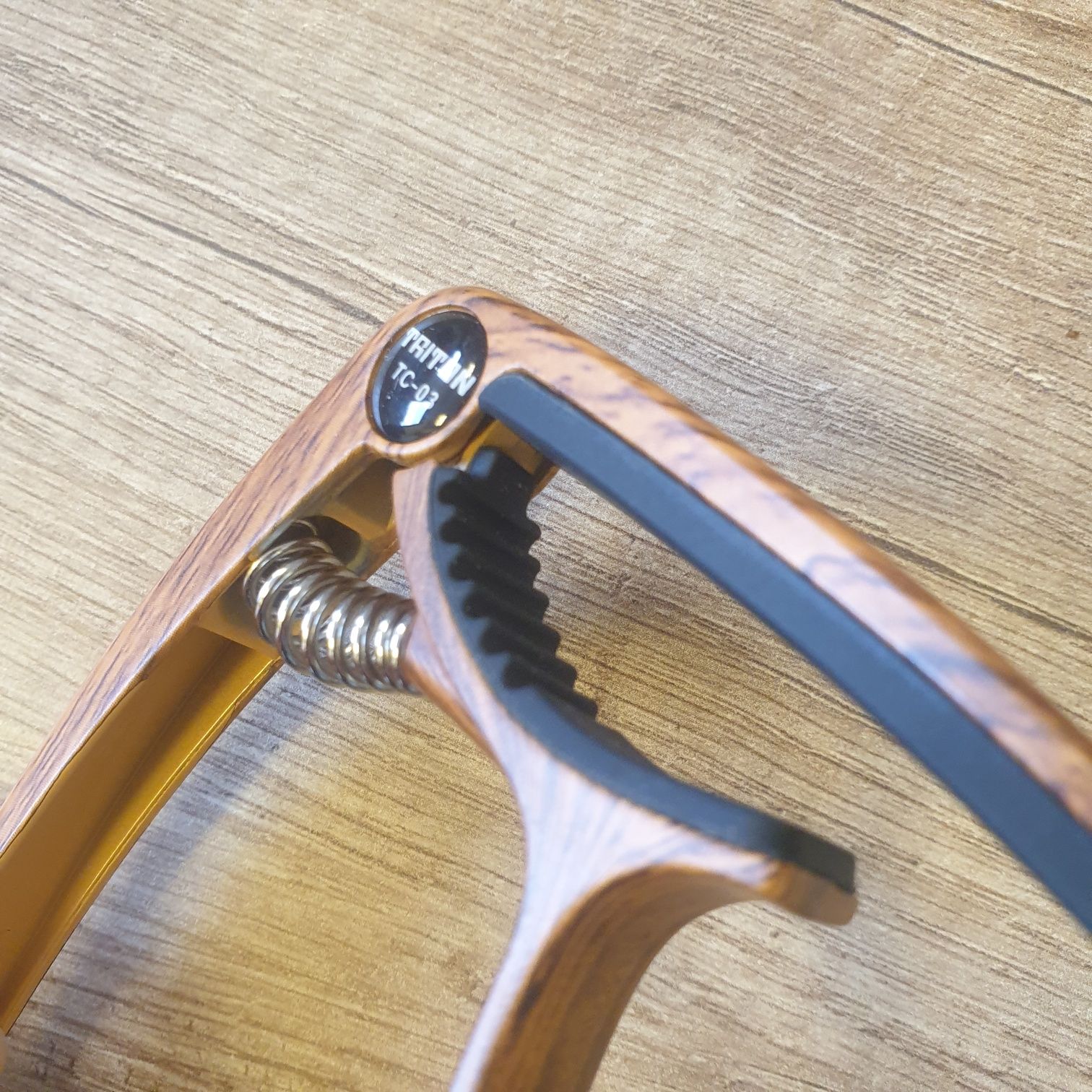 Kapodaster do gitary Capo triton TC-03