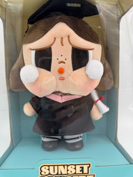 Оригінал Край Бейбі ВИПУСКНИЦЯ Поп Март CRYBABY Sunset Concert, Київ