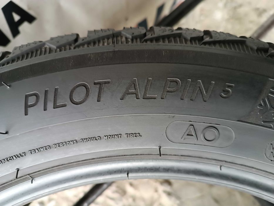Зимові шини 225/55 R18 Michelin pilot alpin 5