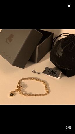 Linda pulseira Karl Lagerfeld, banhada a ouro, nova c/ etiqueta
