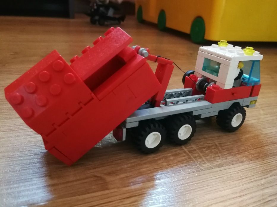 Klocki LEGO 6668 Ciężarówka do przewozu kontenerów śmieciarka rok 1992