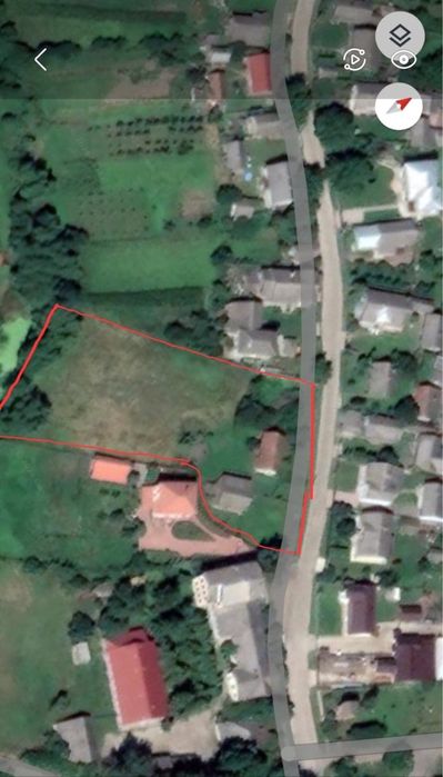 Будинок + пів гектара чорнозема