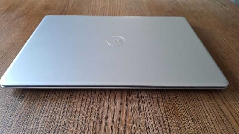 Laptop DELL Inspirion 15 5593 i5-1035G1/8GB/256/Win11/GeForceMX230 IPS