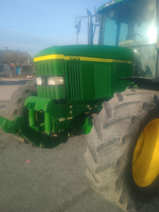 Трактор Джон Дір 6910 свіжо привезений з Бельгії.