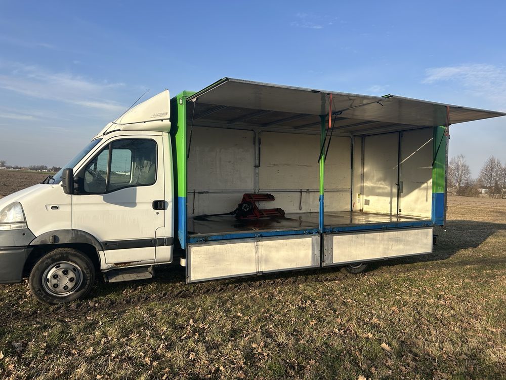 Renault Mascott 3.0 otwierany kontener bus master  c winda chlodnia