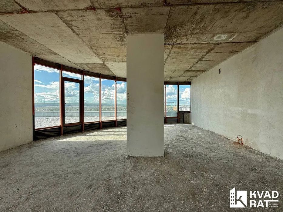 Продаж елітного пентхаусу  у першій лінії біля міського озера!!!